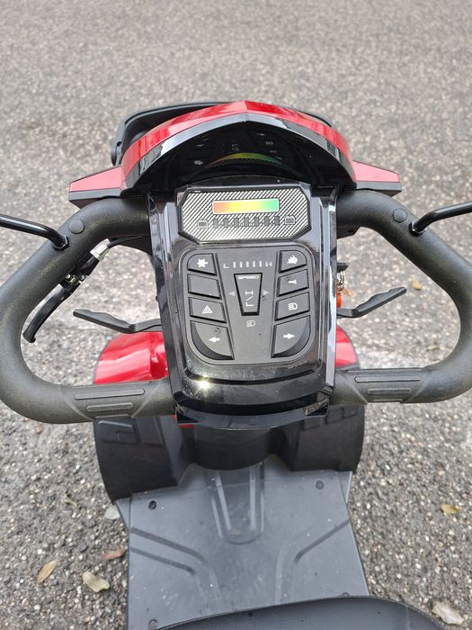 Cadeira elétrica mota para idosos nova