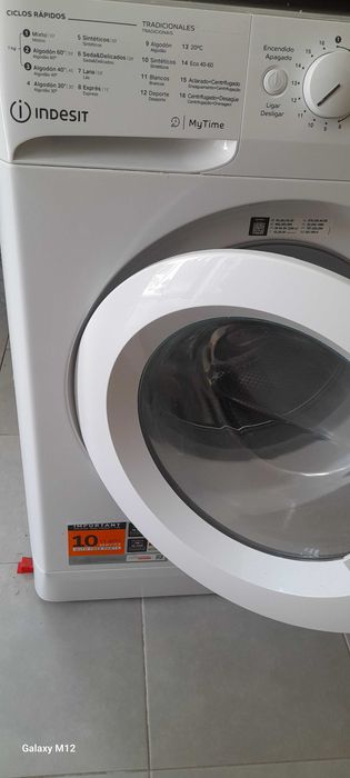 Vendo geladeira forno semi novo e maquina de lavar ropa todo semi novo