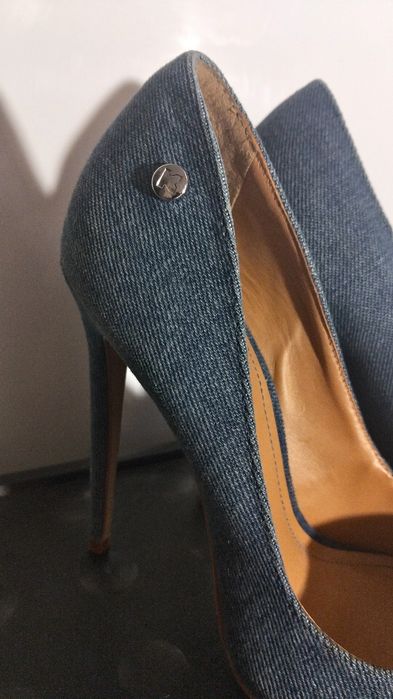 Szpilki Kazar jeans/skóra