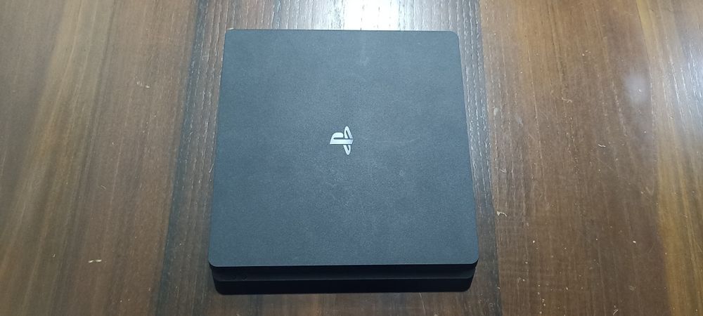 Consola Sony ps4 como nova