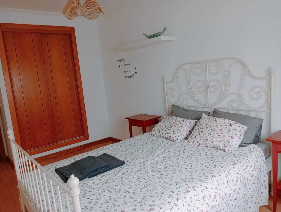 Aluga-se apartamento T2