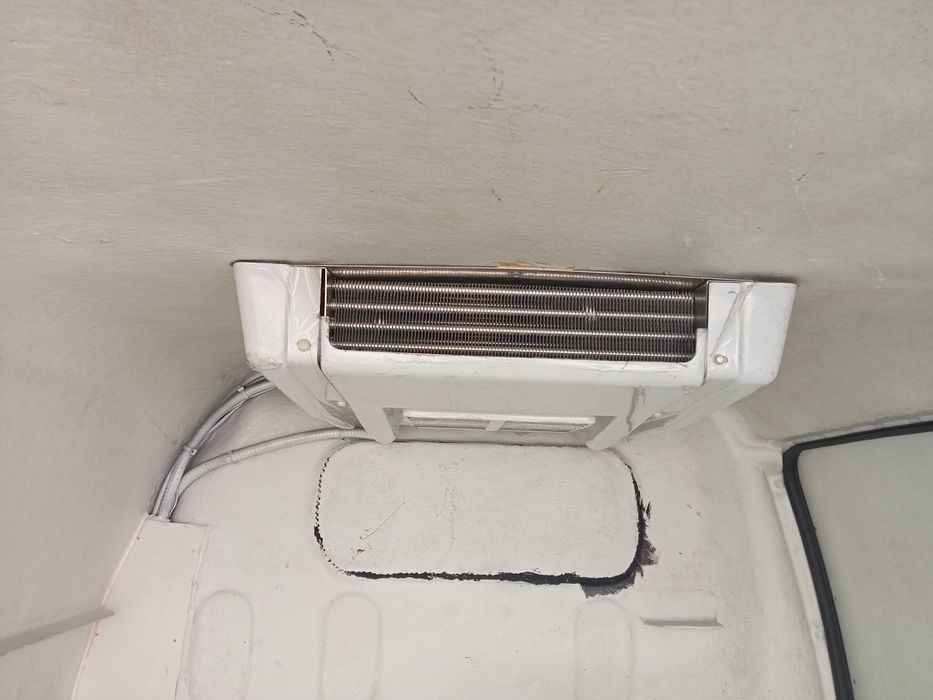 Renault Kangoo 1.5 DCI caixa fibrada com frio