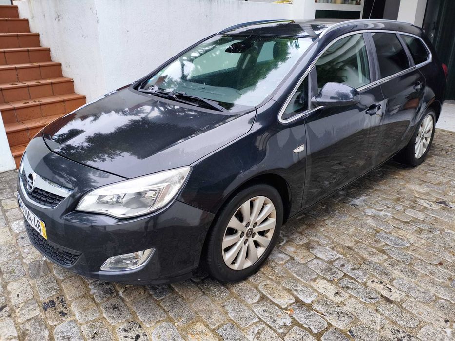 Opel Astra J 1.7 CDTI - 2012
