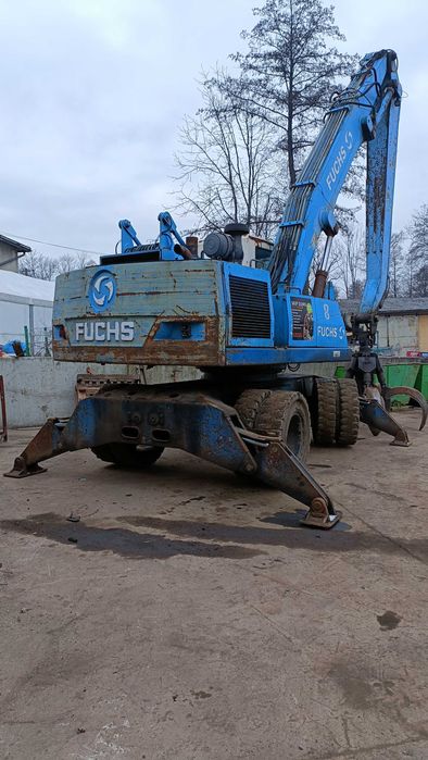 Fuchs MHL 331 Ładowarka