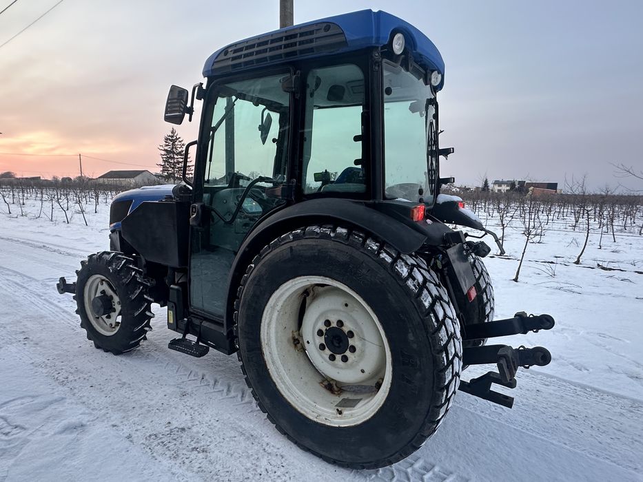 Ciągnik sadowniczy New Holland T4030N  TUZ  EHR