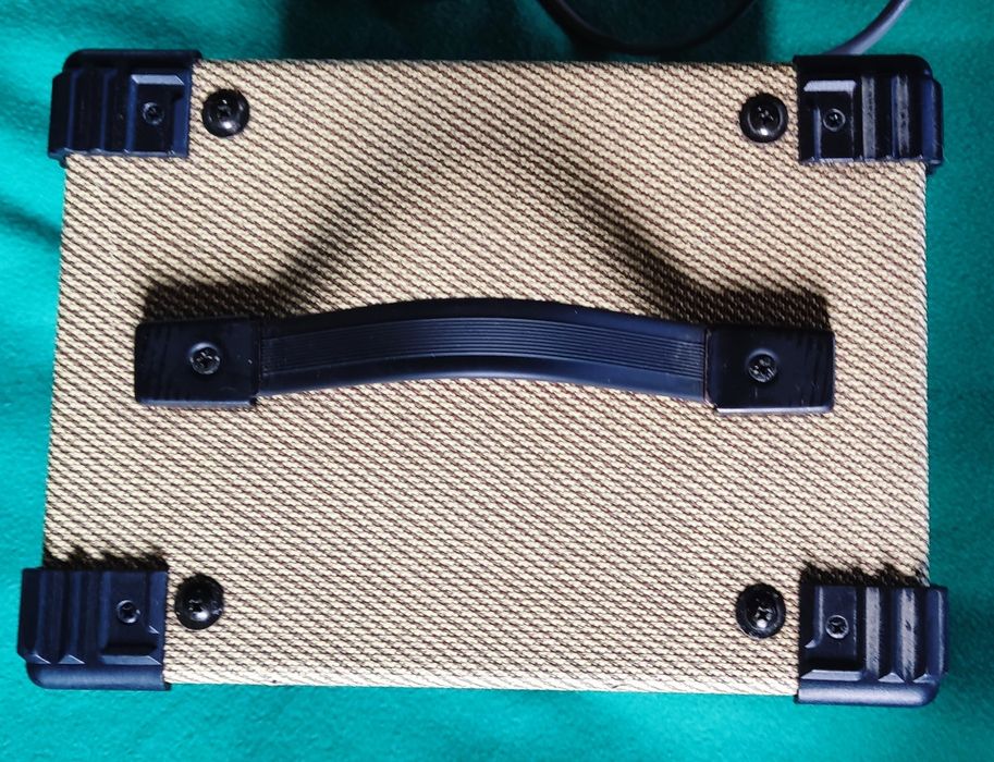 Amplificador tweed de guitarra Levin Retro 10P como novo!