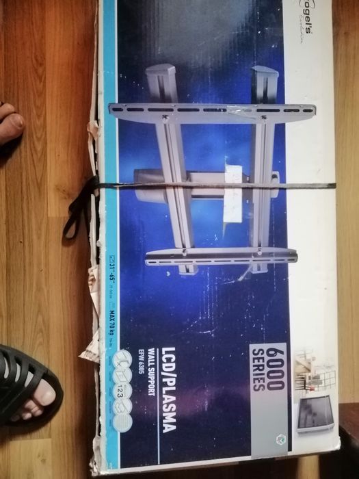 Кронштейн настінний для PLASMA/LCD Vogels EFW 6305 black