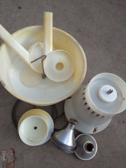 Сепаратор  для молока Сатурн 2