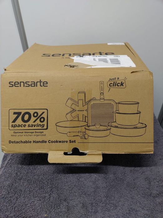 Komplet garnków + patelnia z doczepianym uchwytem