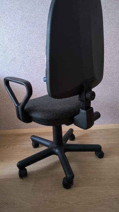 Комп'ютерне крісло для геймерів