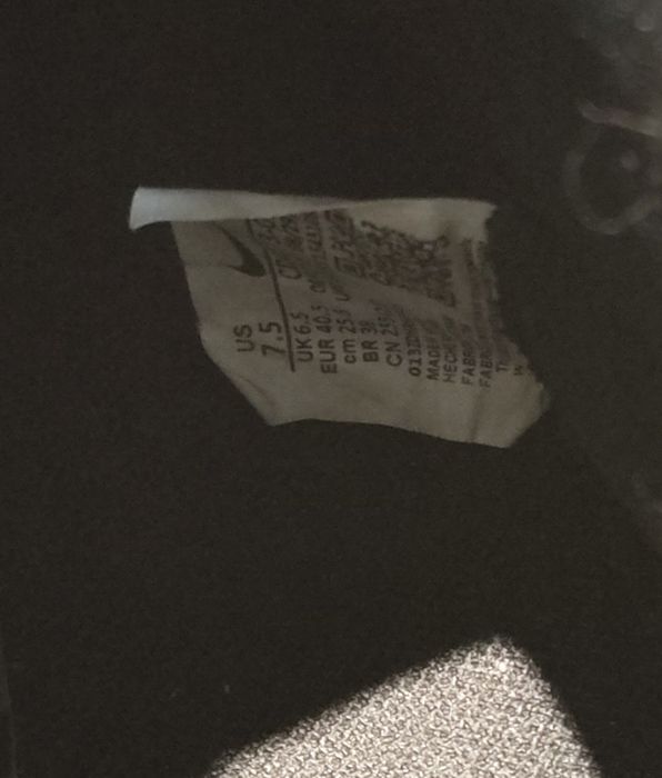 Сороконіжки Nike Phantom