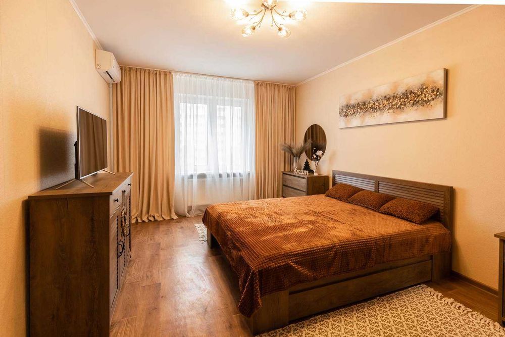 Сдам квартиру в центрі погодинно подобово. Власник.