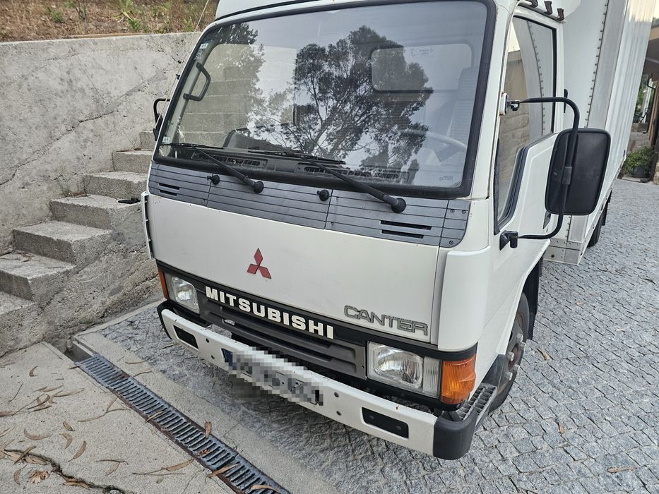 Mitsubishi canter bom estado