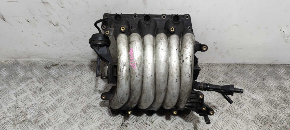 Audi A6 C5 2.4 V6 Kolektor Ssący