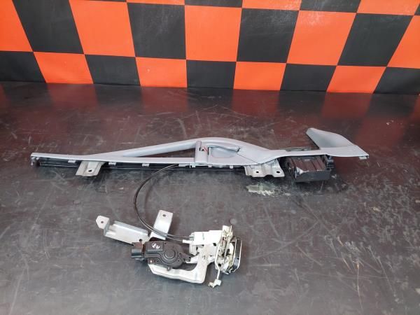 Puxador porta frente direita MITSUBISHI Canter (FB7, FB8, FE7, FE8) VI