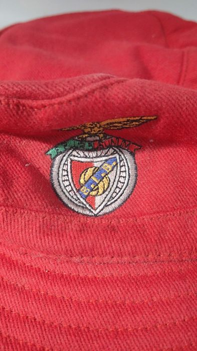 Chapéu do Sport Lisboa e Benfica