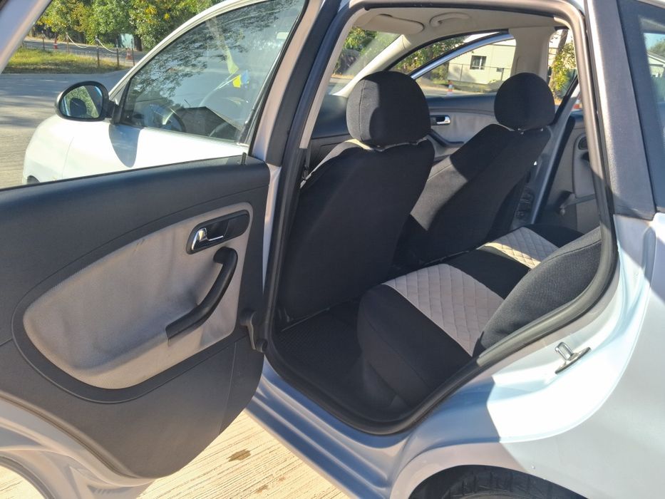 Продам SEAT IBIZA 2002 р, об'ємом 1.2