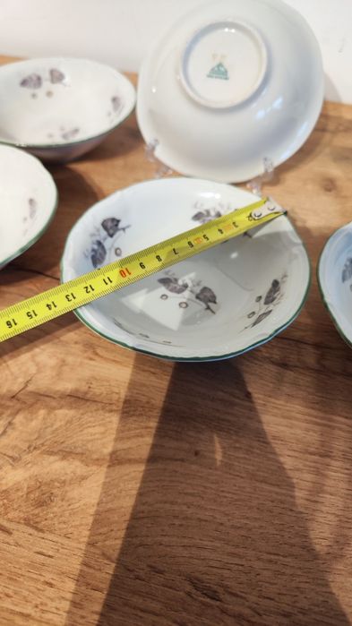 Chodzież miseczki półmiski z porcelany