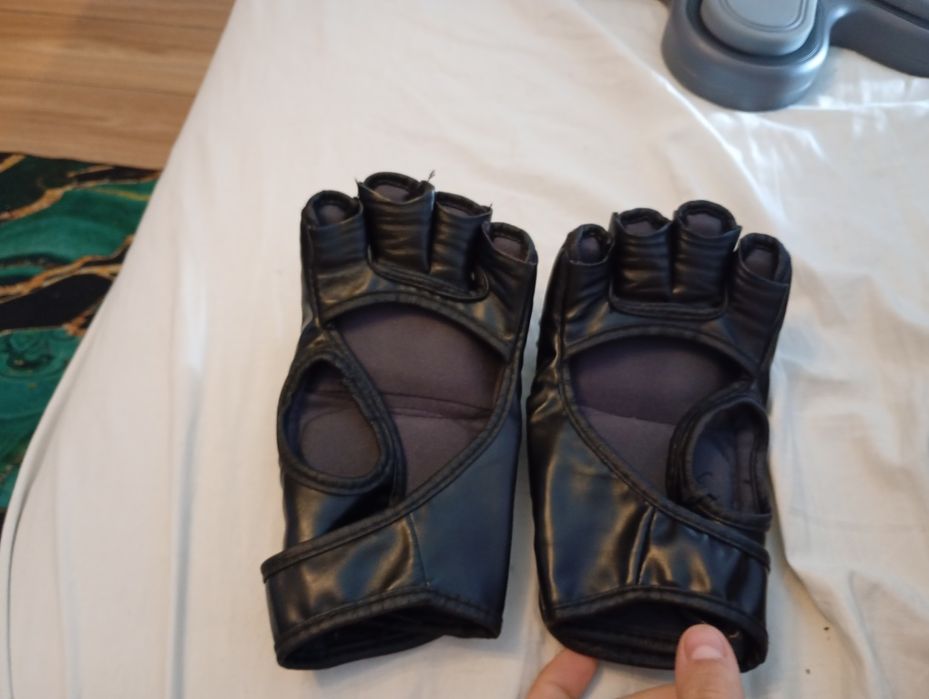Rękawice do trenowania MMA