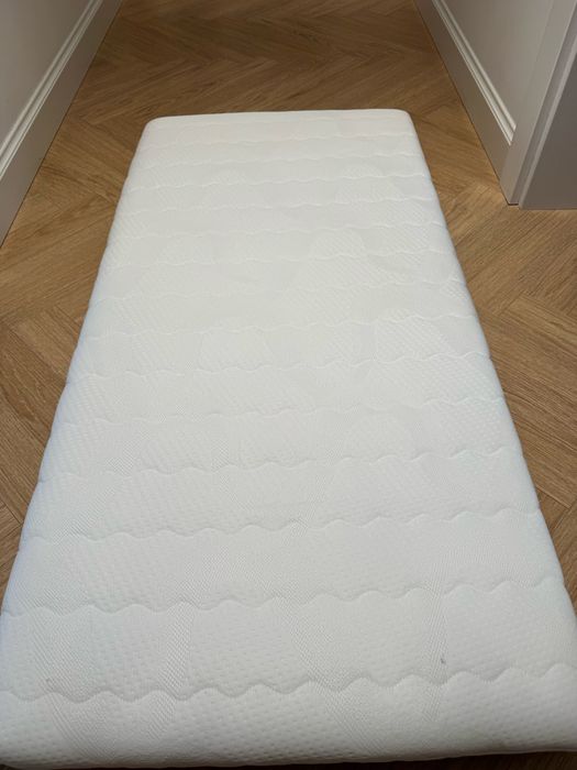 Materac do lozeczka  jak nowy