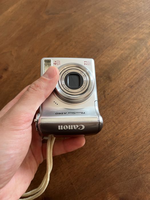 Canon PowerShot A560