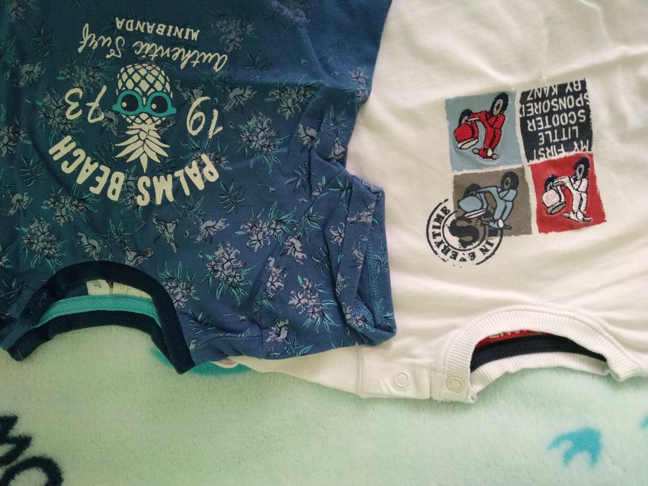 2 T-shirty z krótkim rękawem (68/74cm)