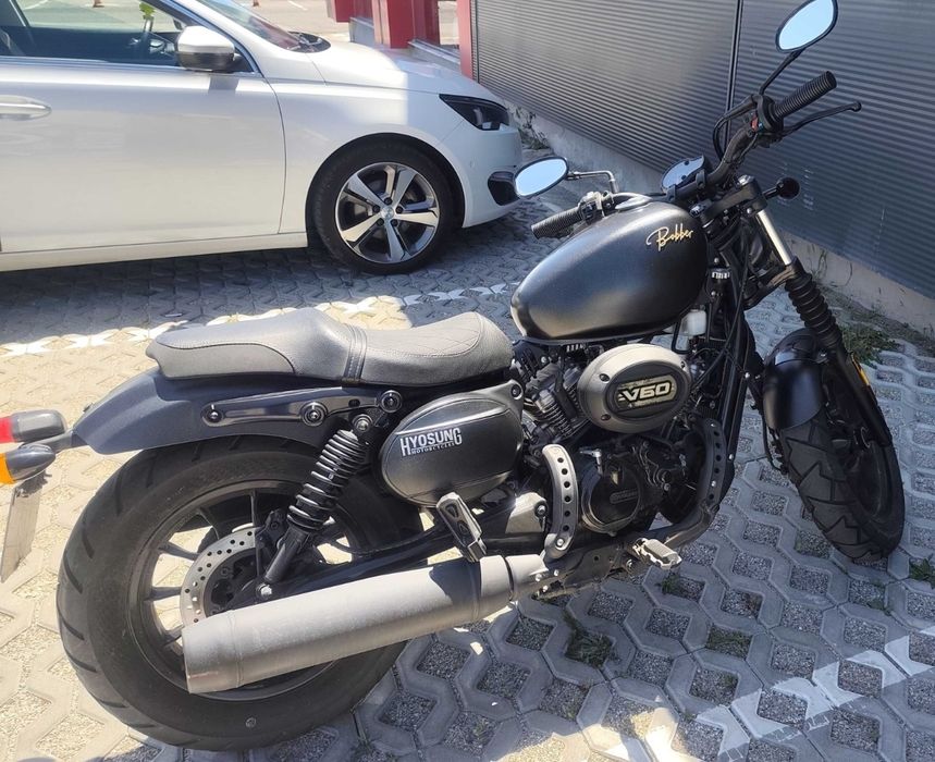 Hyosung gv125s Bobber