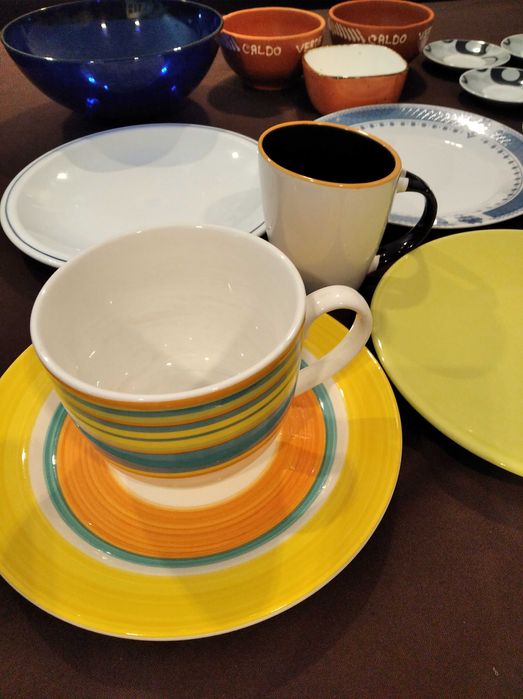 Lote de 14 peças de loiça