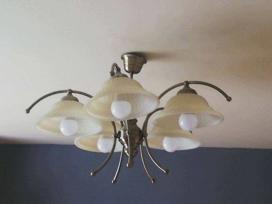 Żyrandol 5 kloszy mosiężny