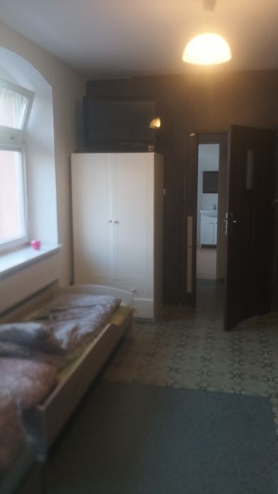 Dwa pokoje czteroosobowe centrum dał pracowników
