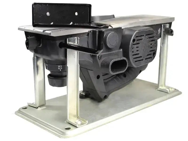 Рубанок фуганок електричний TITAN PR11011
