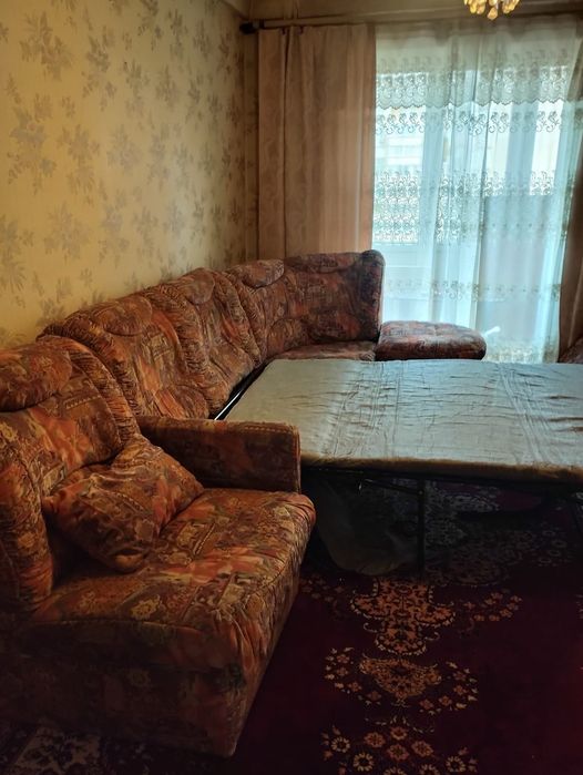Віддам диван розкладний, самовивіз з м. Лівобережна