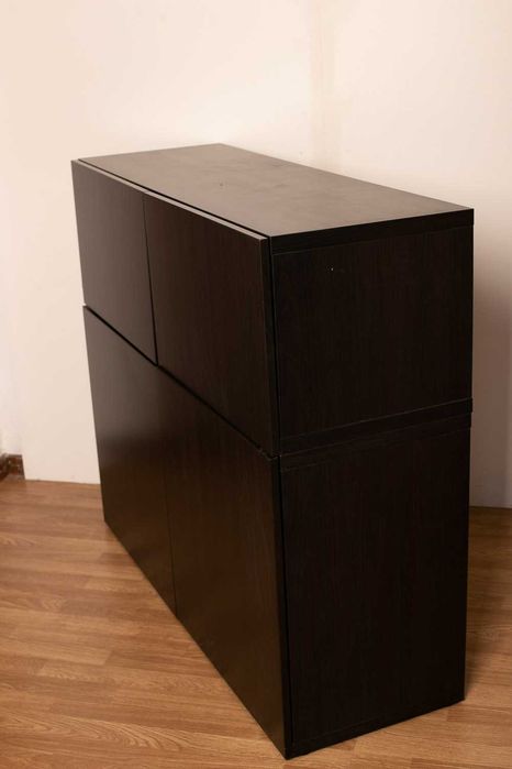 Armário de Escritório com Design Moderno