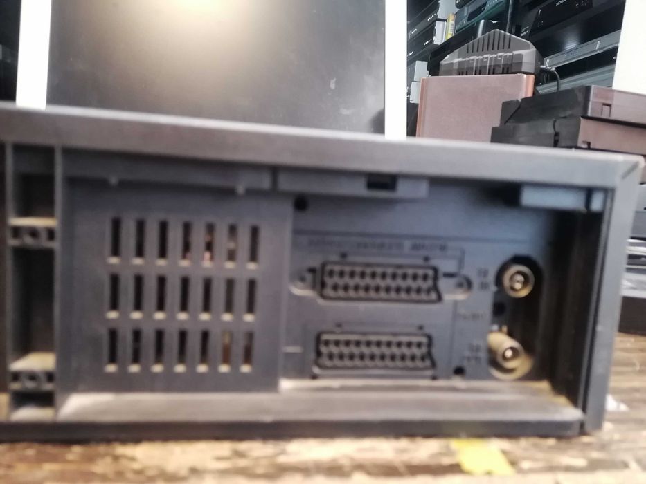 Magnetowid VHS Panasonic  NV-SD300EG