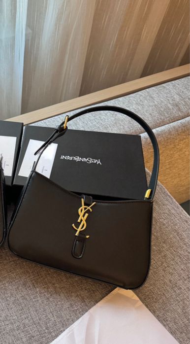YSL Saint Laurent torebka czarna skórzana