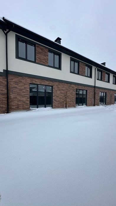 таунхаус біля Ідиліки. 3 школа 200м