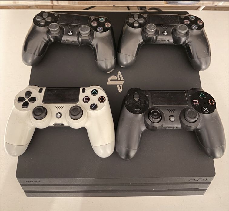 PlayStation 4 PRO - 1TR