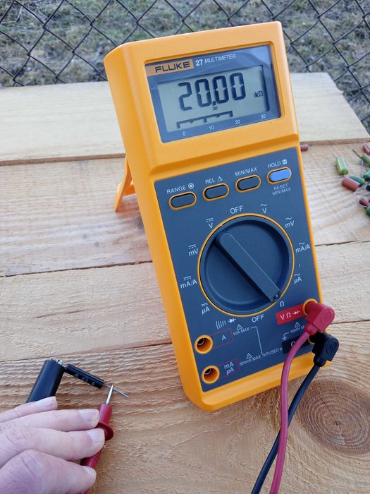 Мультиметр Fluke 27