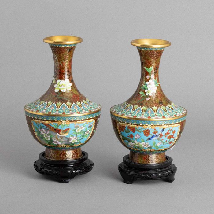Par de jarras cloisonné