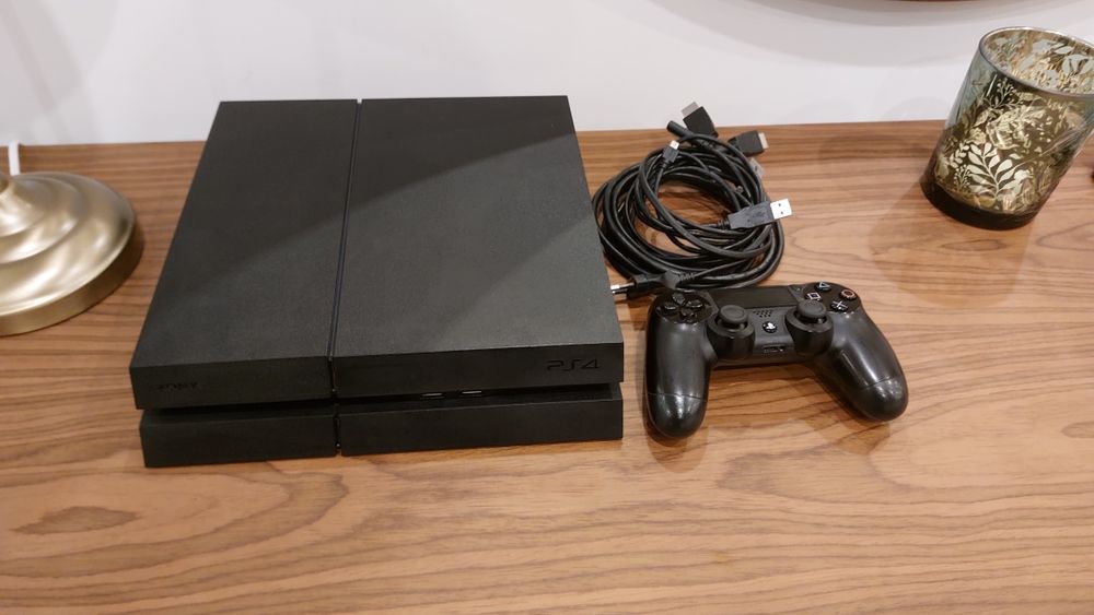 Playstation 4 impecável