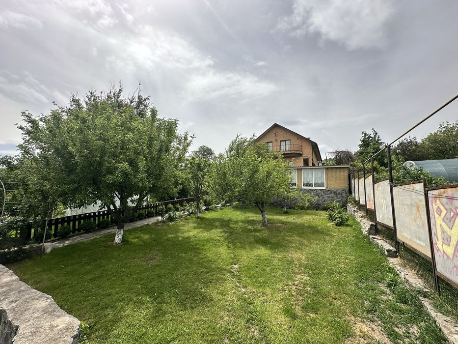 Продаж будинок Ж/М Перемога між Ж/М Сокіл