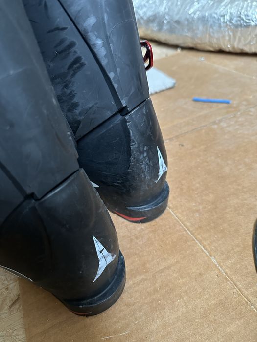 Buty narciarskie atomic hawk 90 - 29.0/29.5
