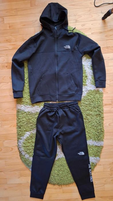 The North Face спортивний костюм
