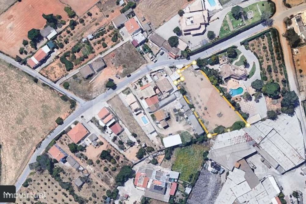 Urban Plot of 2,240 m² – Sítio da Torre, Faro
