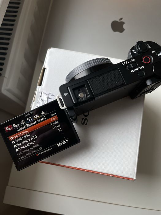 Sony ZV-E10 Body, mały przebieg!