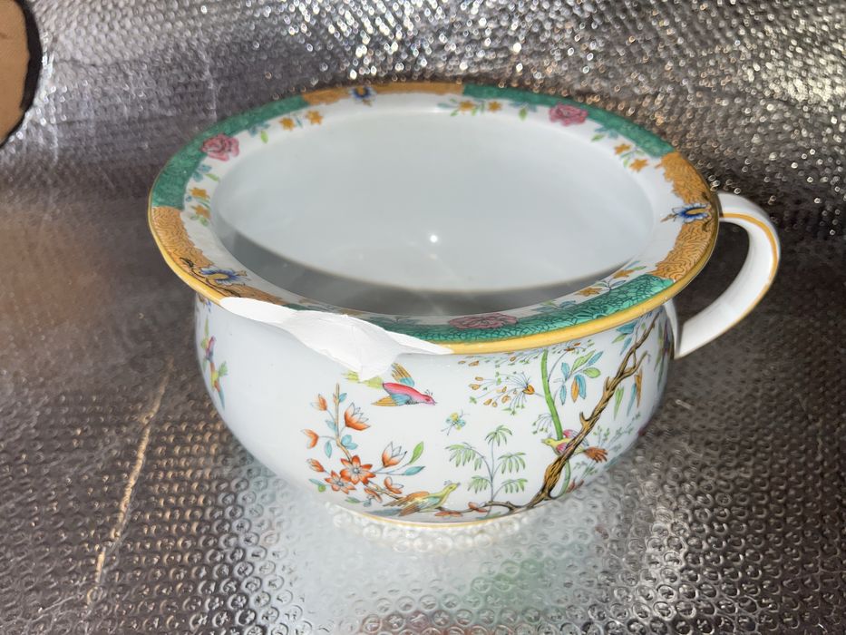 Urinol Antigo de Coleção em Porcelana Fina