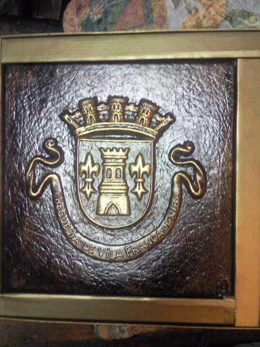 Vila Franca de Xira,brasão em cerâmica da junta de freguesia.Peça rara
