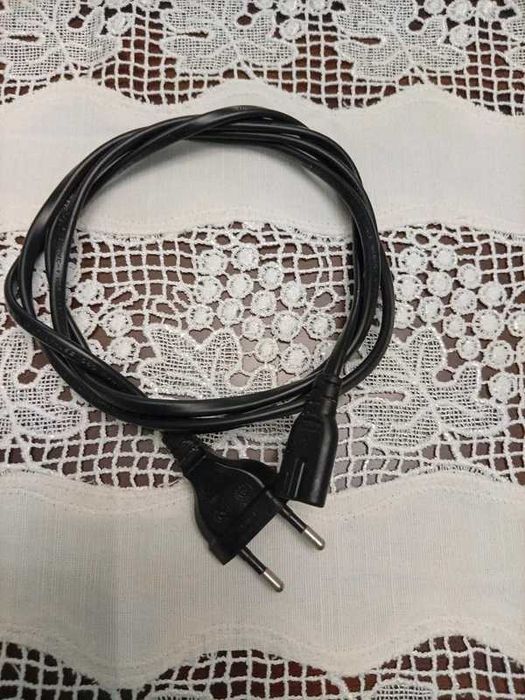 PS4 Slim com Manutenção Completa Feita, Pasta Térmica Renovada e Super Silenciosa
