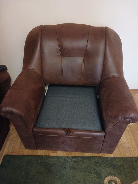 Кресло кровать б/у,в отличном состоянии.