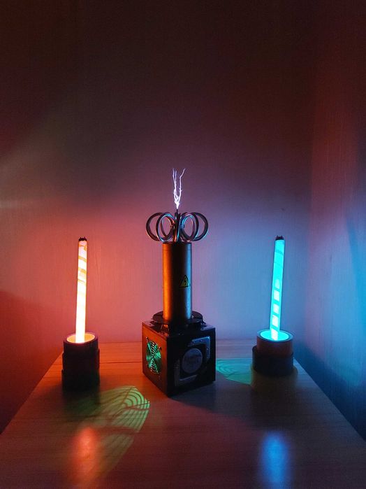 Трансформатор, котушка  Тесли, фізика, шоу, наука, блискавка